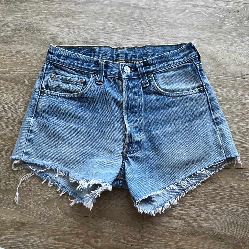 Vintage High Waist Levis Cut Off Shorts